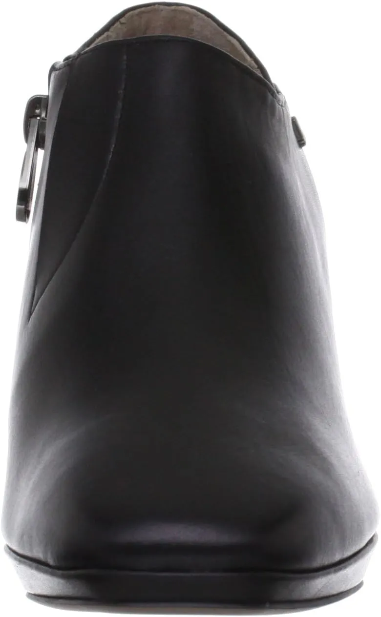 9106 Square Toe Storm Bootie
