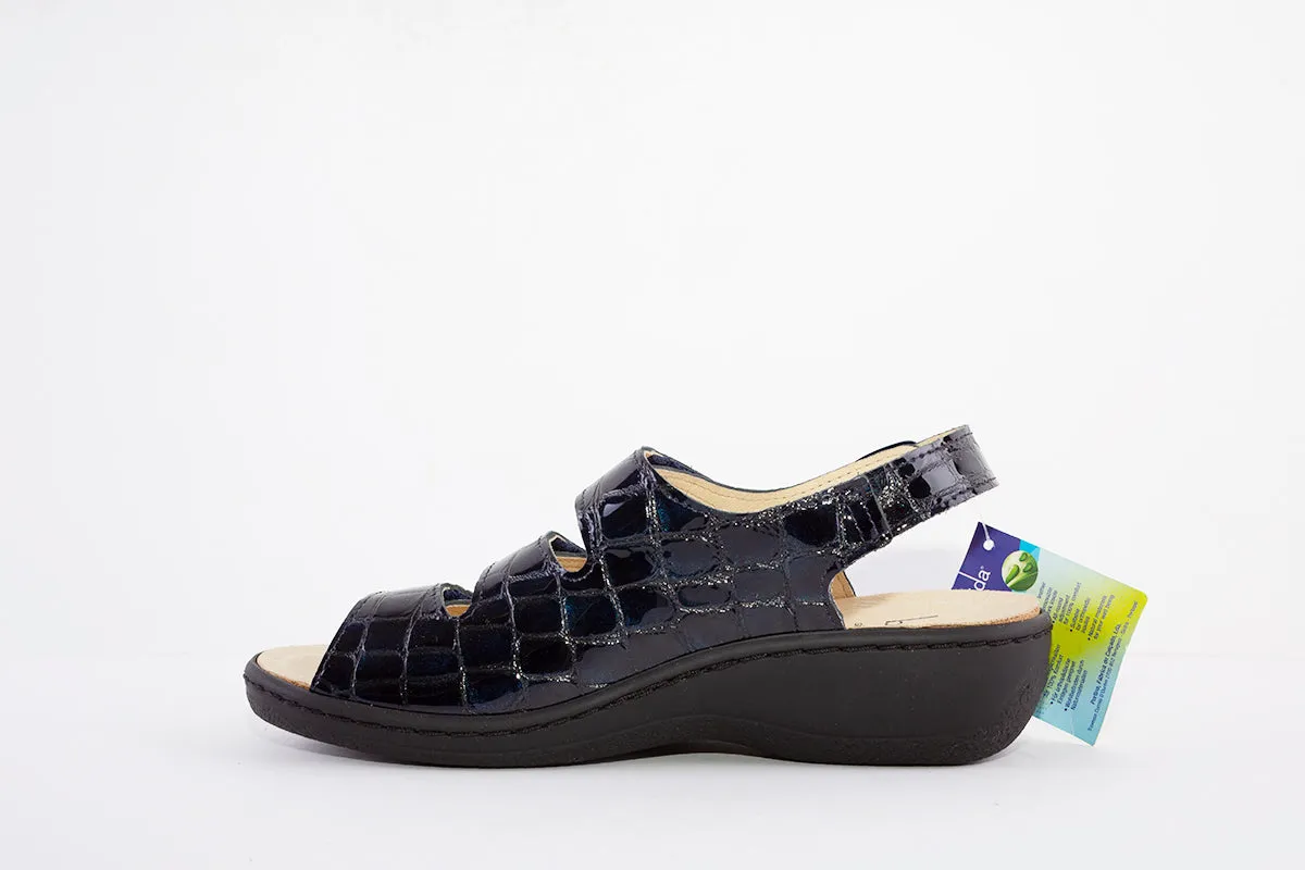 BELVIDA  42.488  3 VELCRO STRAP COMFORT SANDAL - NAVY PATENT