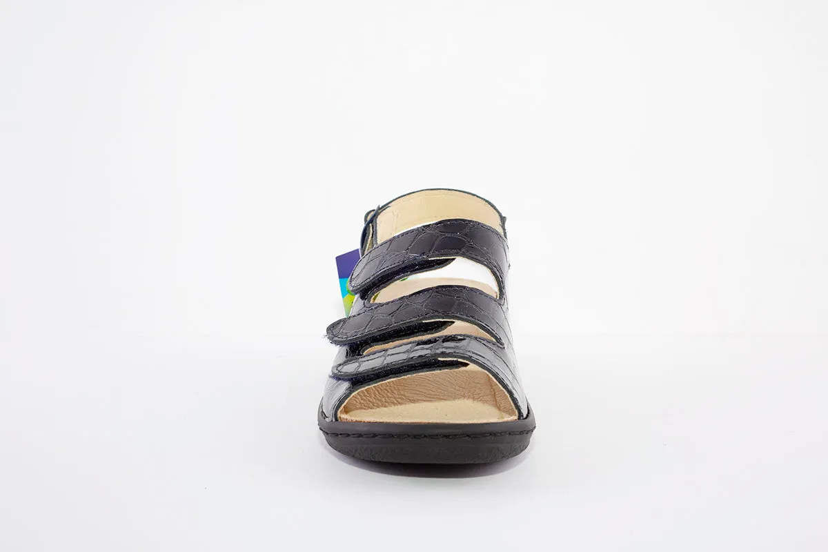BELVIDA  42.488  3 VELCRO STRAP COMFORT SANDAL - NAVY PATENT
