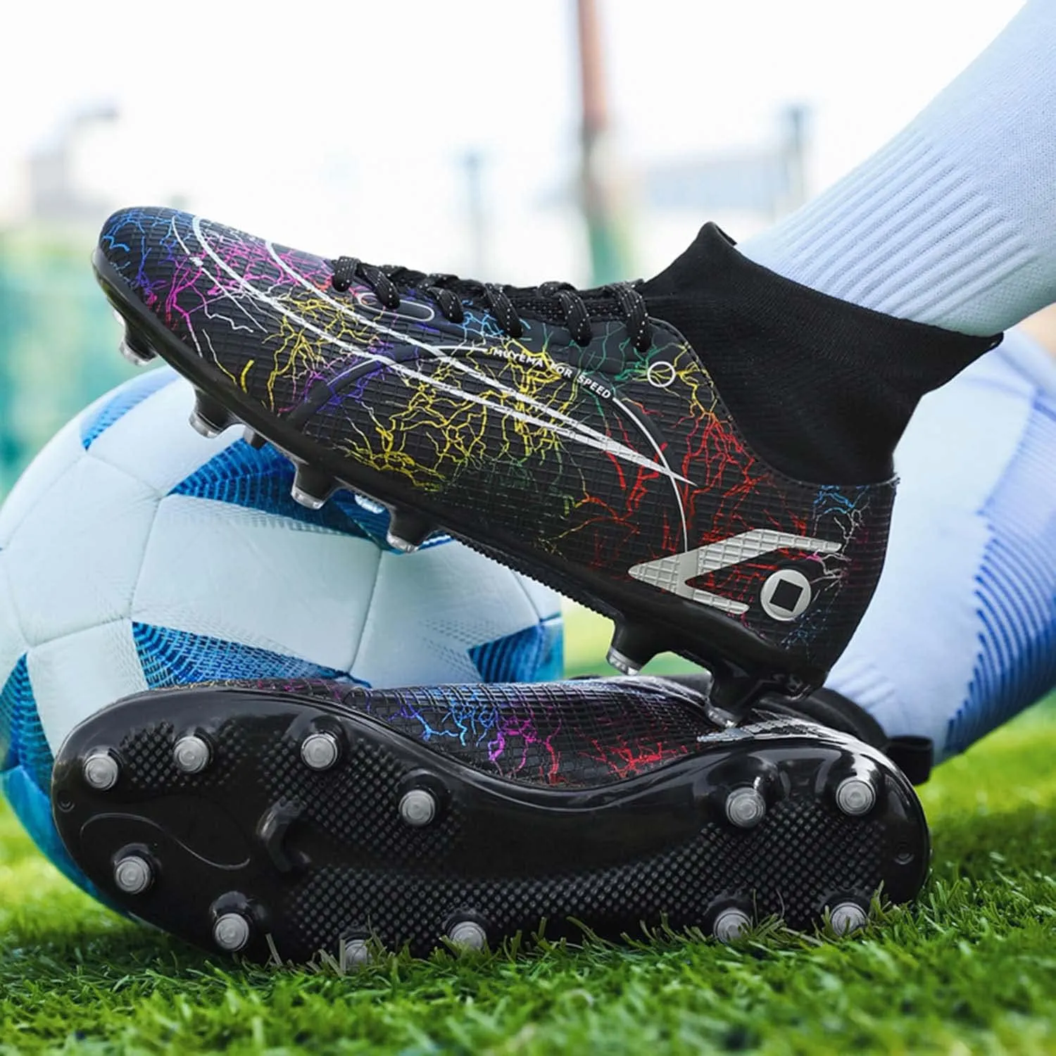 HESBITEUL Mens Athletic Outdoor Indoor Comfortable Soccer Shoes Boys Football Student Cleats Sneaker Shoes High Gripping Power
