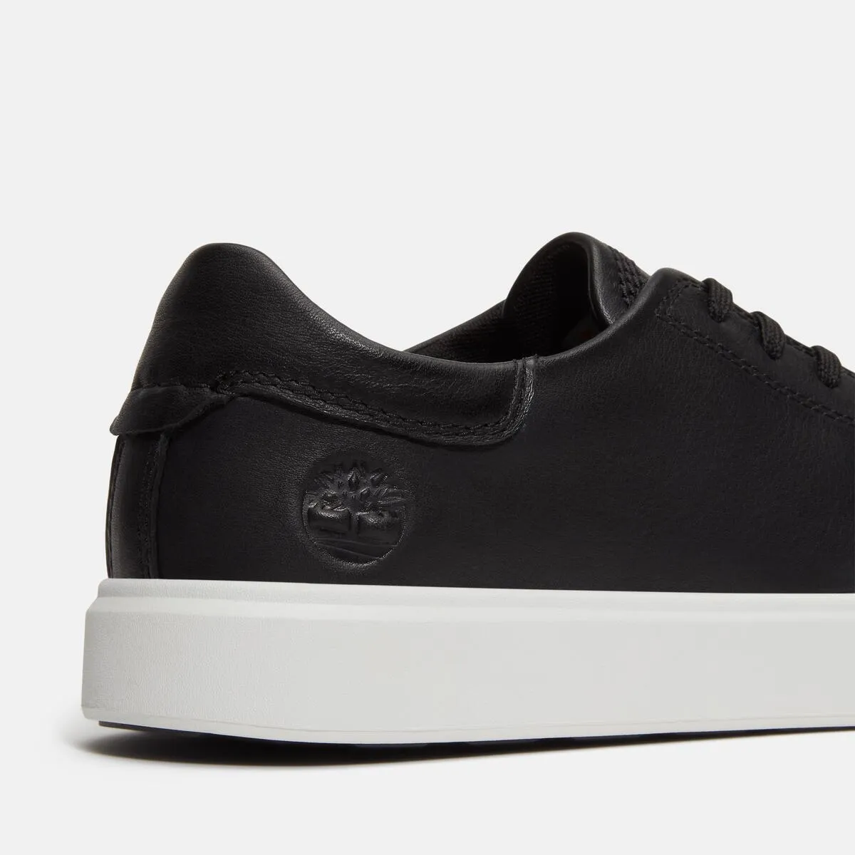 Men's Emerson Street Low Lace-Up Sneaker