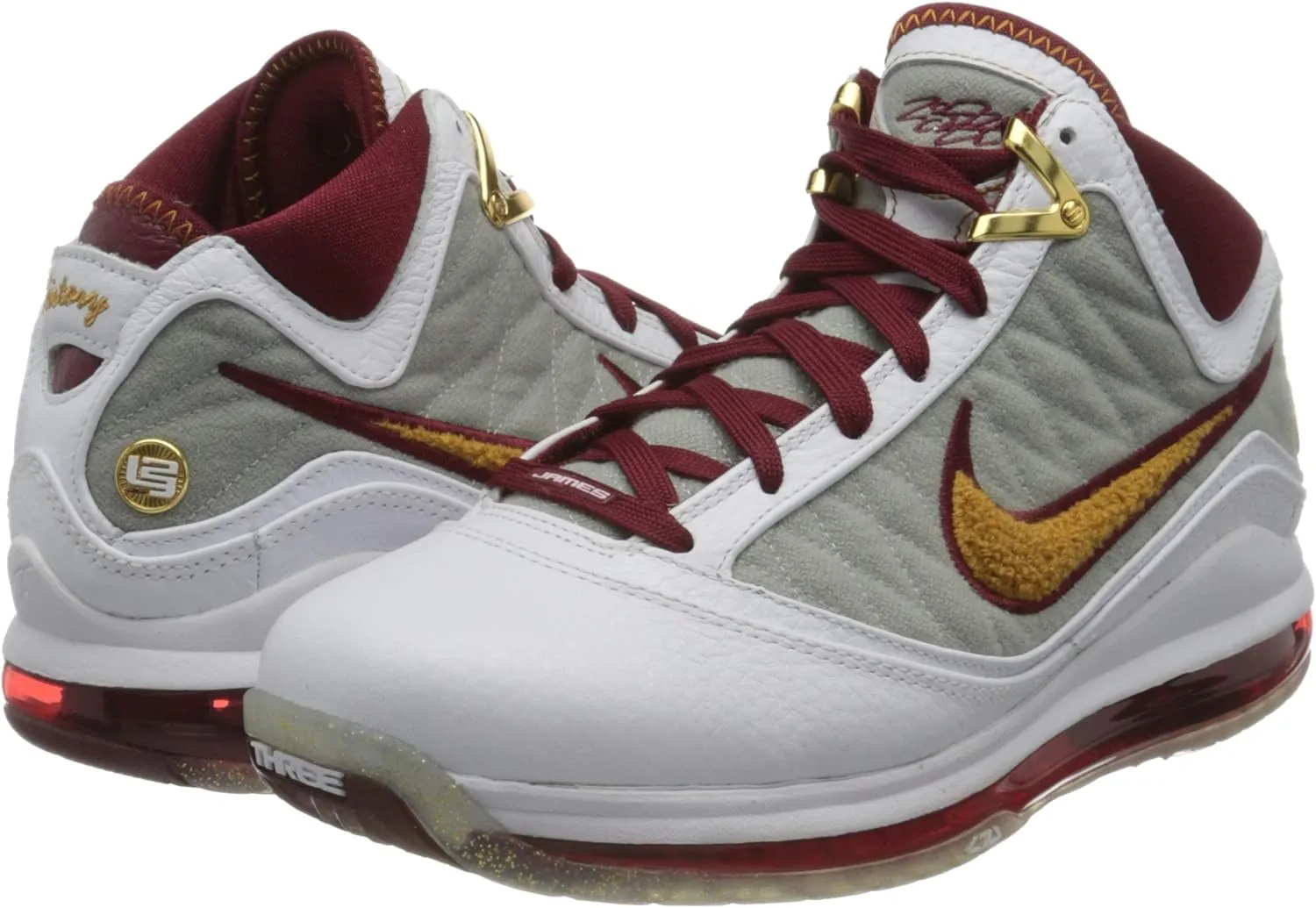 Nike Men's Lebron VII Basketball Shoe