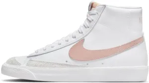 Nike Women's Basketball Three Quarter High, White, 5