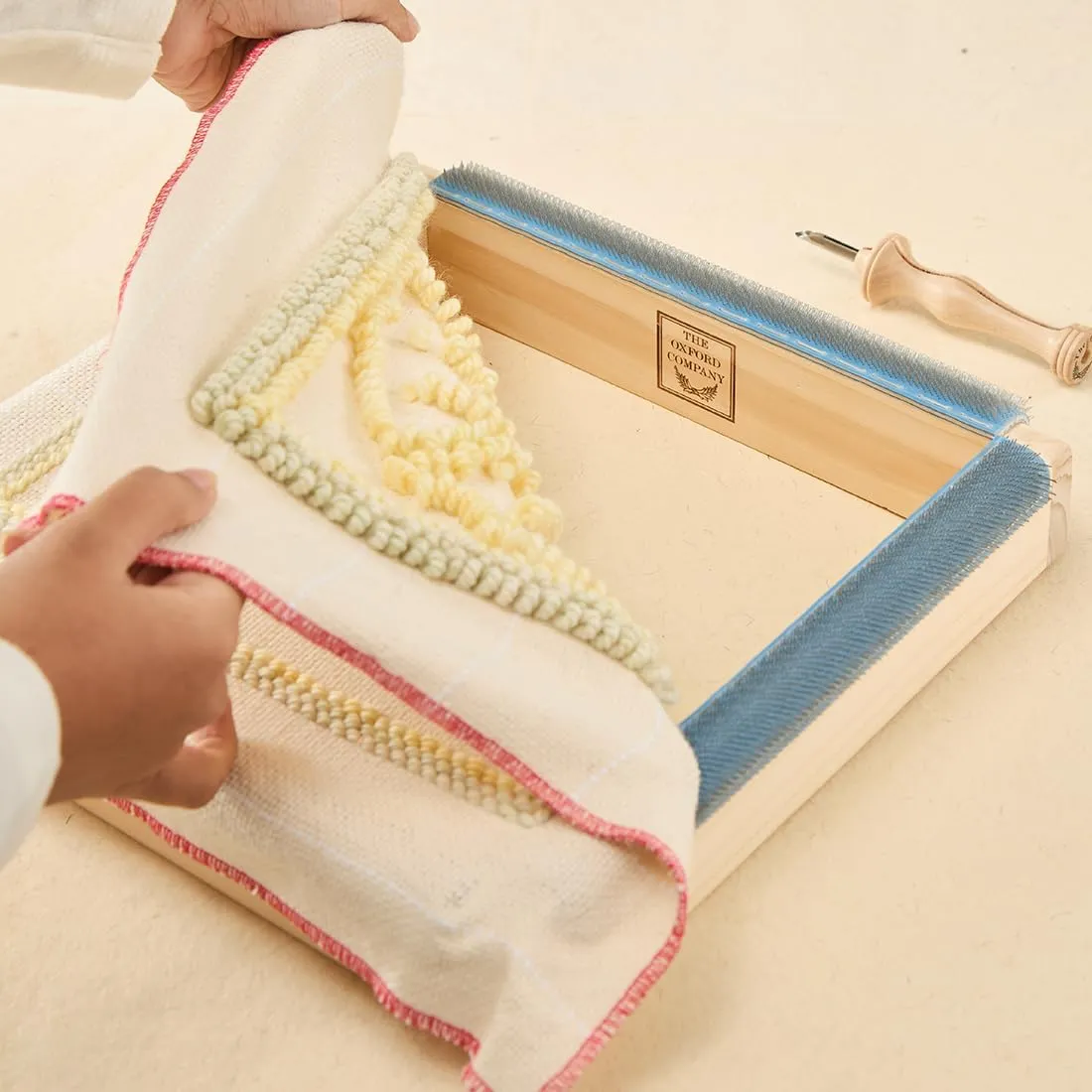The Oxford Company Gripper Strip Lap Frame | Size 6"x6" (15 x 15 cm)