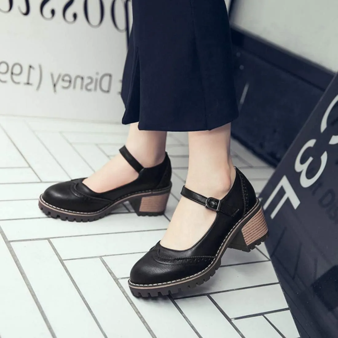 VOKLIN Women's Retro Mary Jane Pump Oxford Brogue Round Toe Platform Chunky Block Heel Vintage Dress Shoes